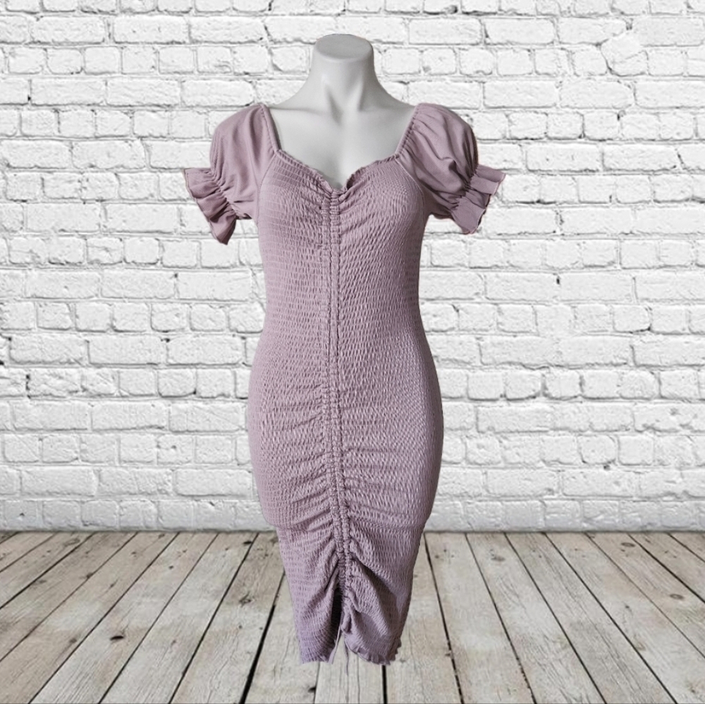 Mood  Lavender Puff Sleeve Dress Large